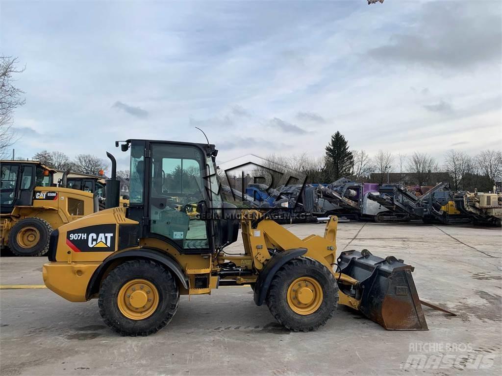CAT 907H2 Rataslaadurid