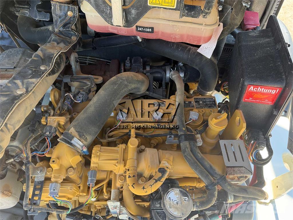 CAT 908 M Rataslaadurid