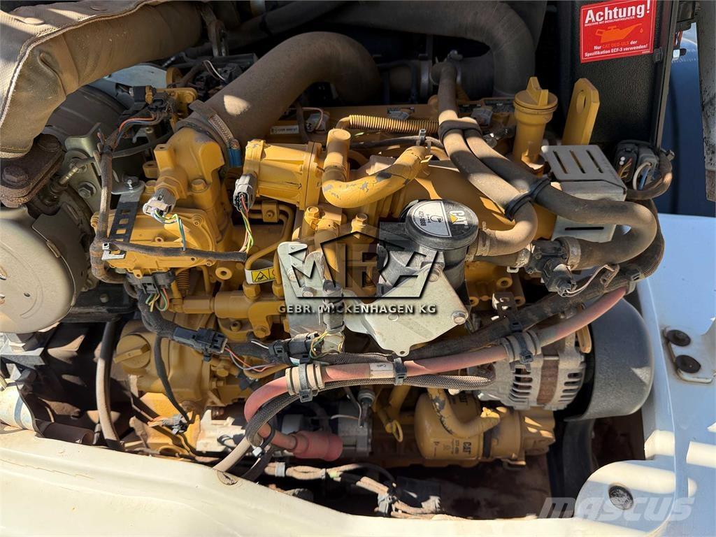 CAT 908 M Rataslaadurid