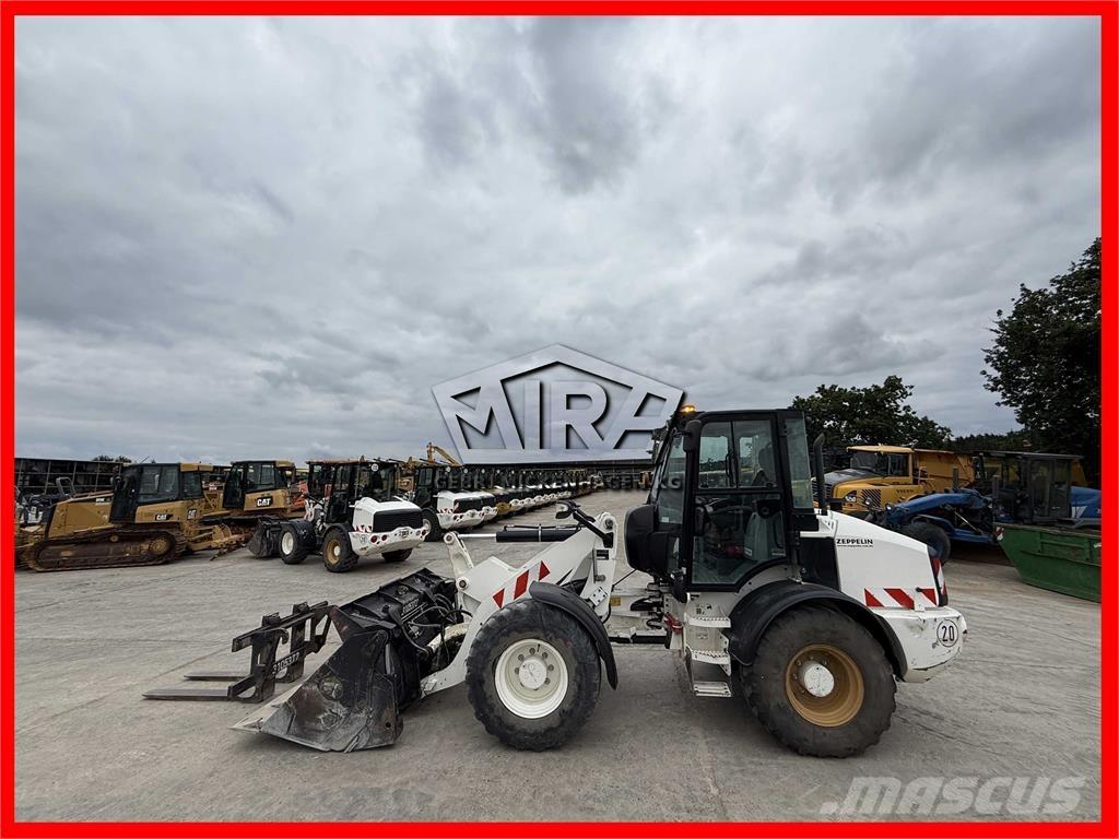 CAT 908 M Rataslaadurid