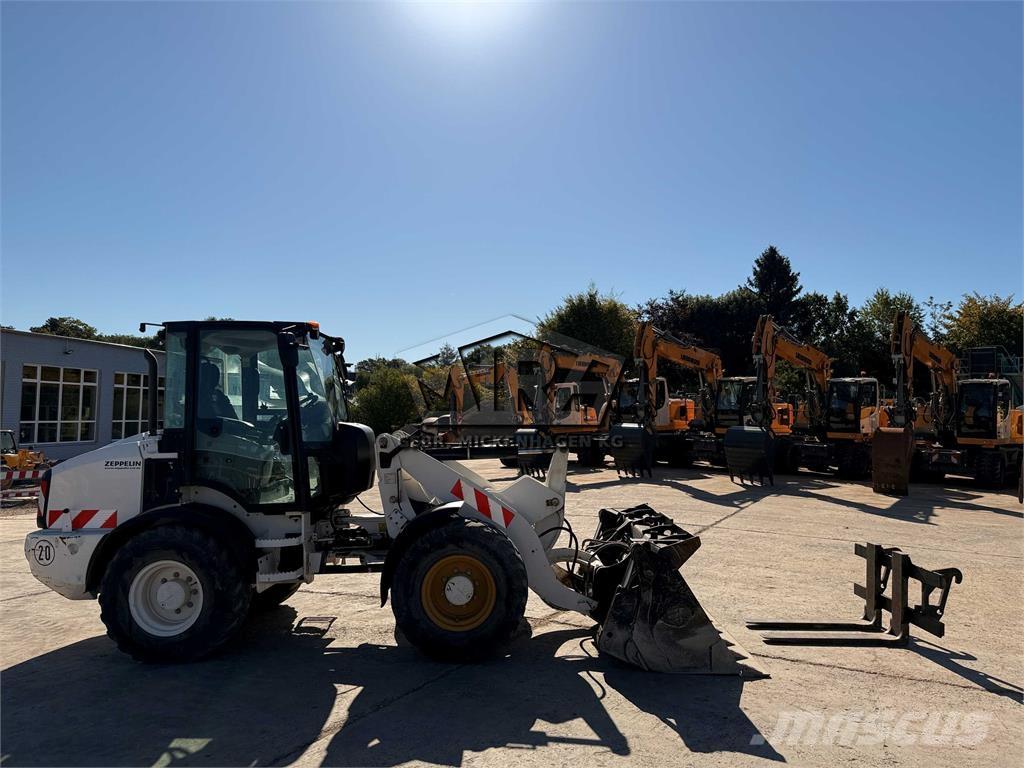CAT 908 M Rataslaadurid