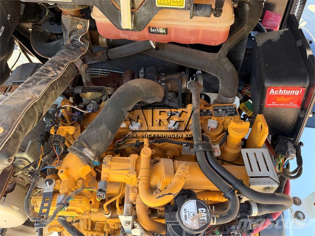 CAT 908 M Rataslaadurid