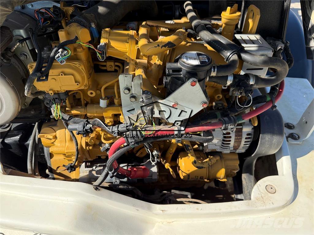 CAT 908 M Rataslaadurid