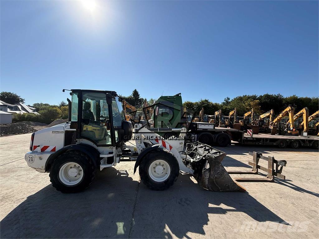 CAT 908 M Rataslaadurid