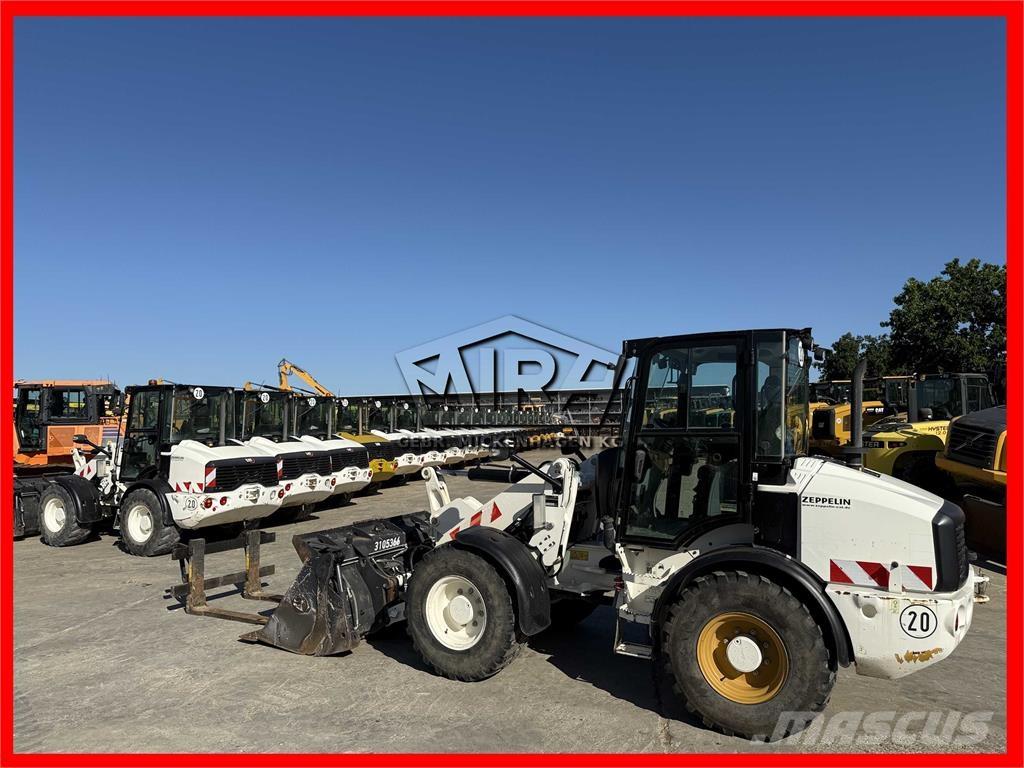 CAT 908 M Rataslaadurid