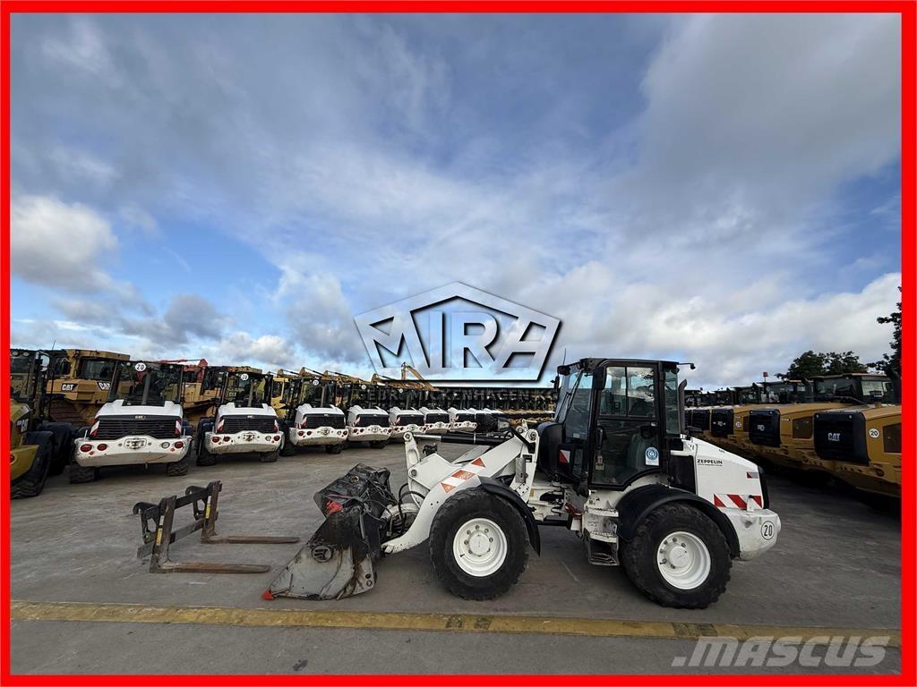 CAT 908 M Rataslaadurid