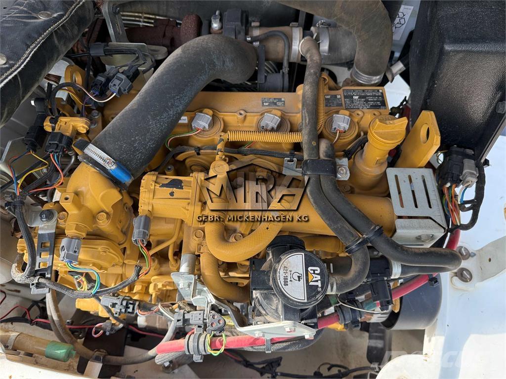 CAT 908 M Rataslaadurid