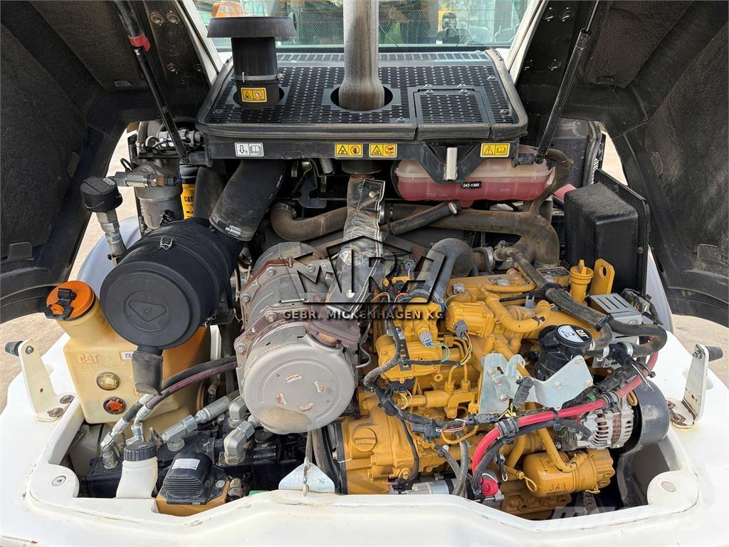 CAT 908 M Rataslaadurid