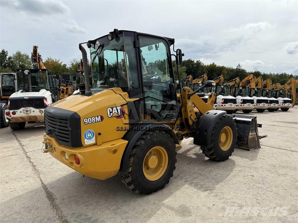 CAT 908 M Rataslaadurid