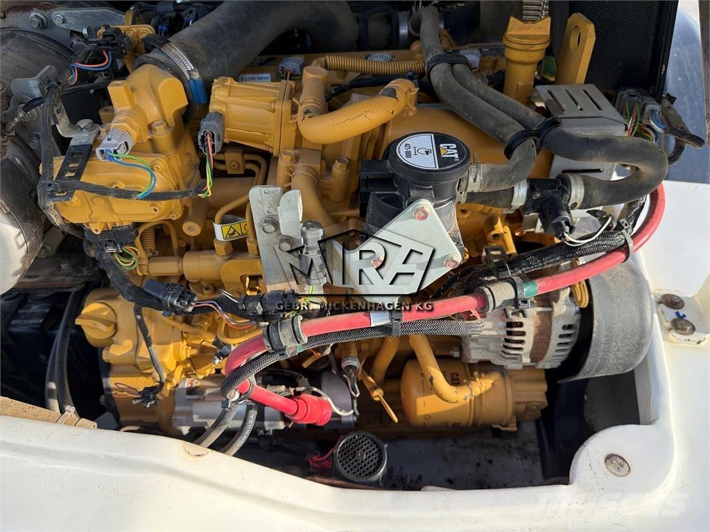 CAT 908M Rataslaadurid