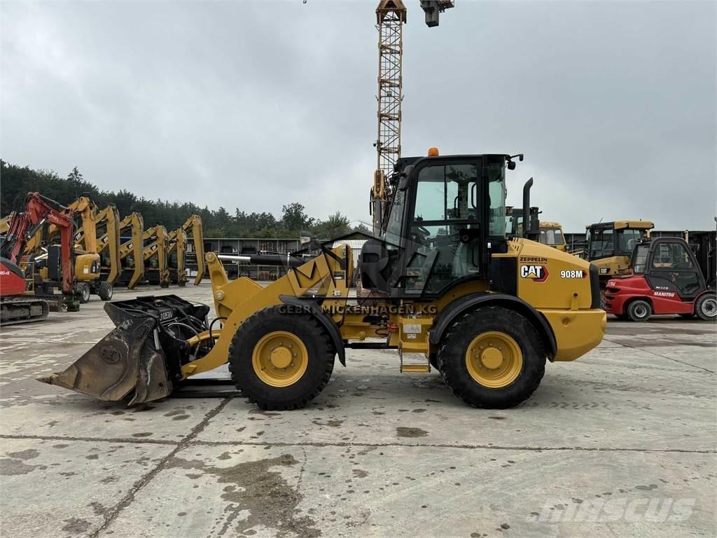 CAT 908M Rataslaadurid