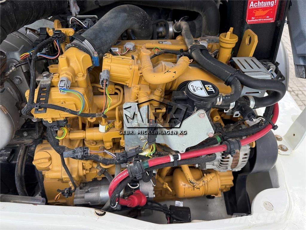 CAT 908M Rataslaadurid