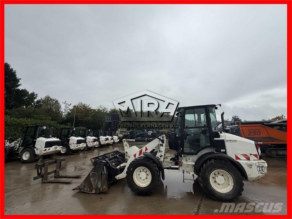 CAT 908M Rataslaadurid