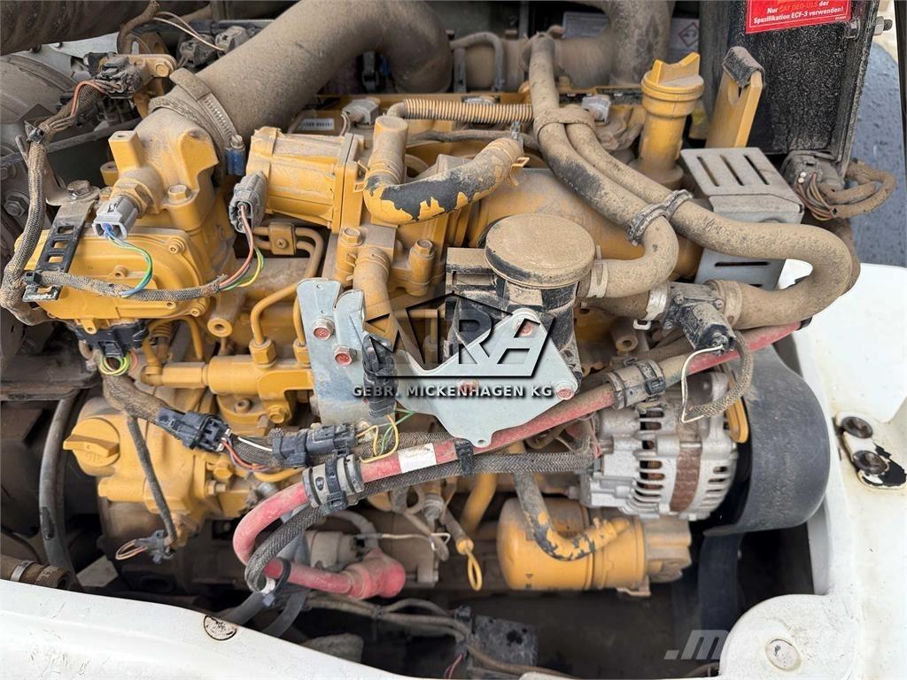 CAT 908M Rataslaadurid