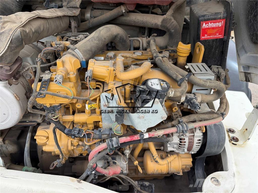 CAT 908M Rataslaadurid