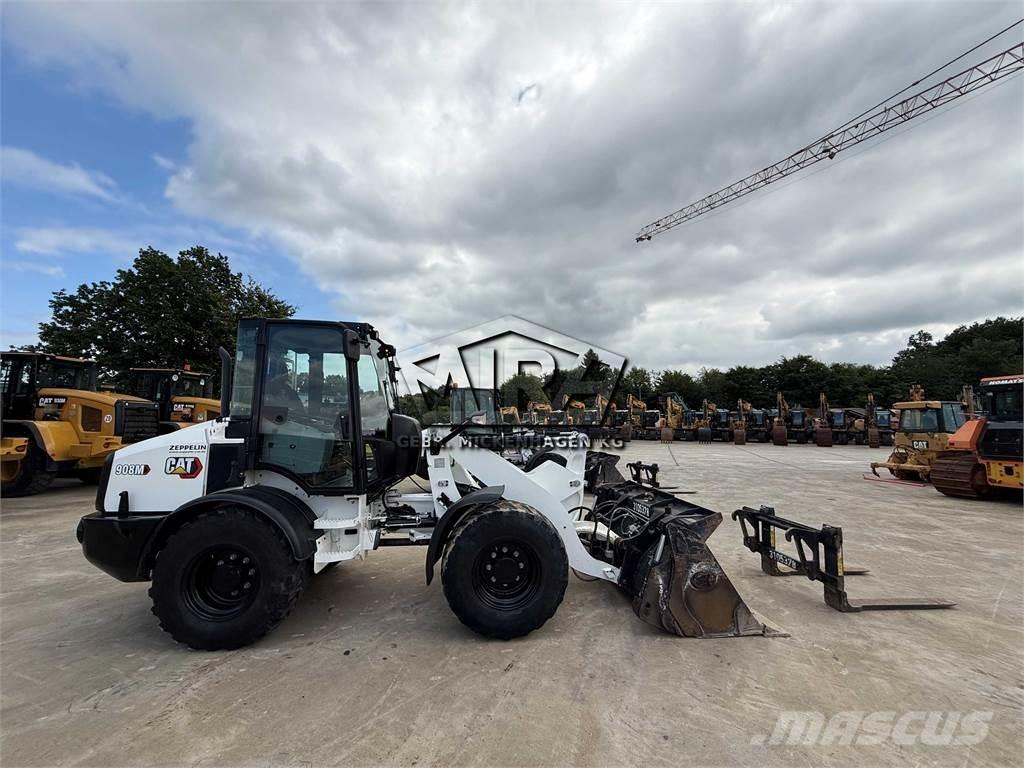 CAT 908M Rataslaadurid