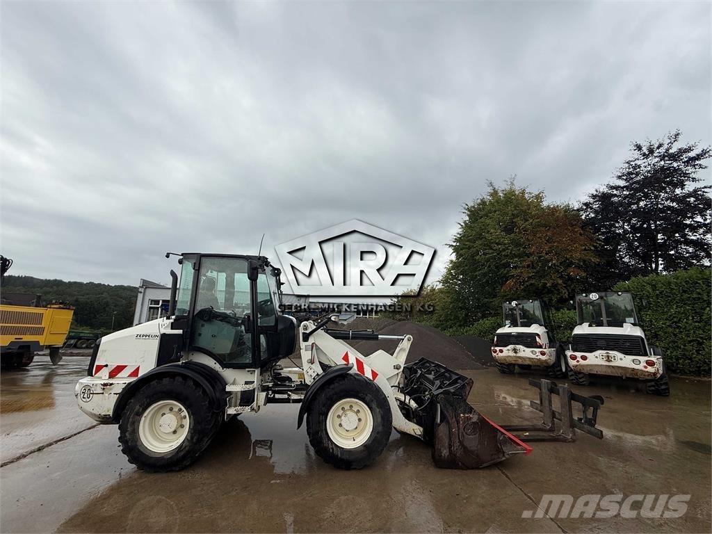 CAT 908M Rataslaadurid