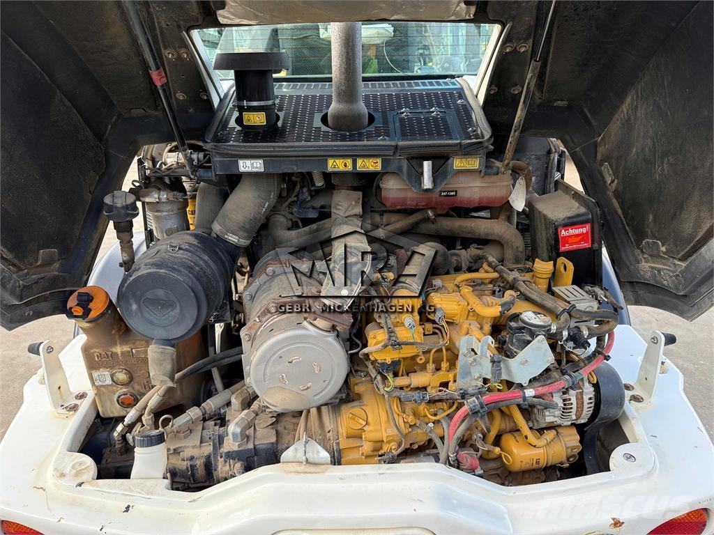 CAT 908M Rataslaadurid