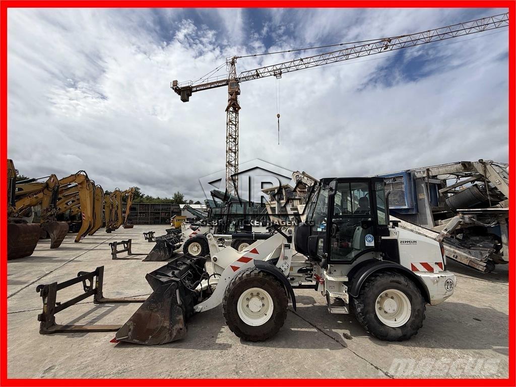 CAT 908M Rataslaadurid