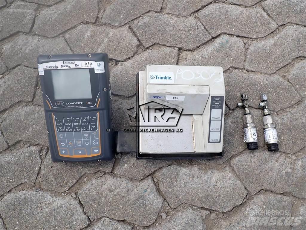 CAT 926 M/ Waage Kabiinid