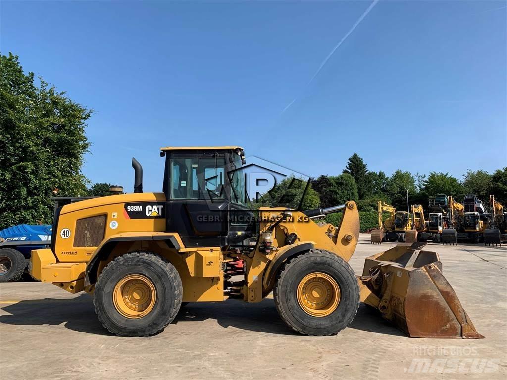 CAT 938M Rataslaadurid