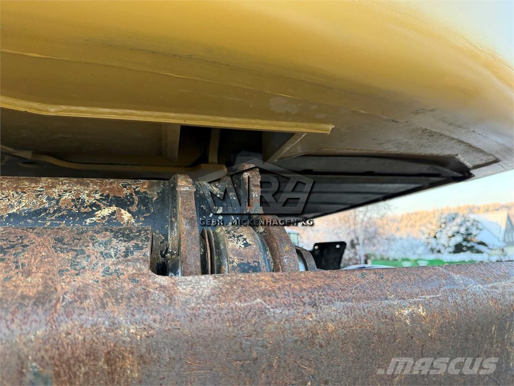 CAT M 316 D Ratasekskavaatorid