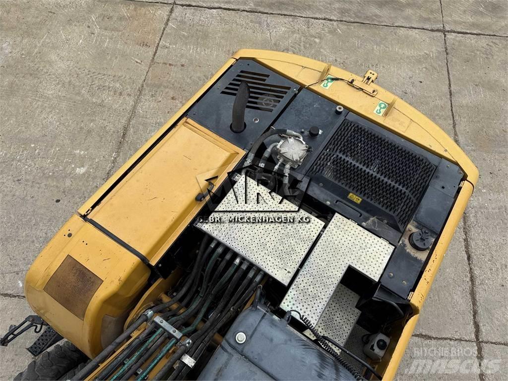 CAT M 318 D Ratasekskavaatorid
