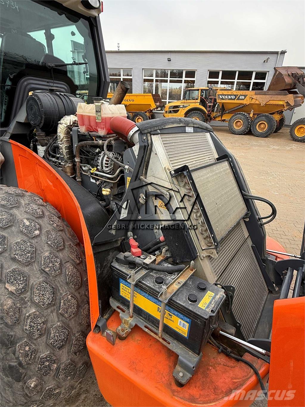 Hamm H 13i Ühe trumliga rullid