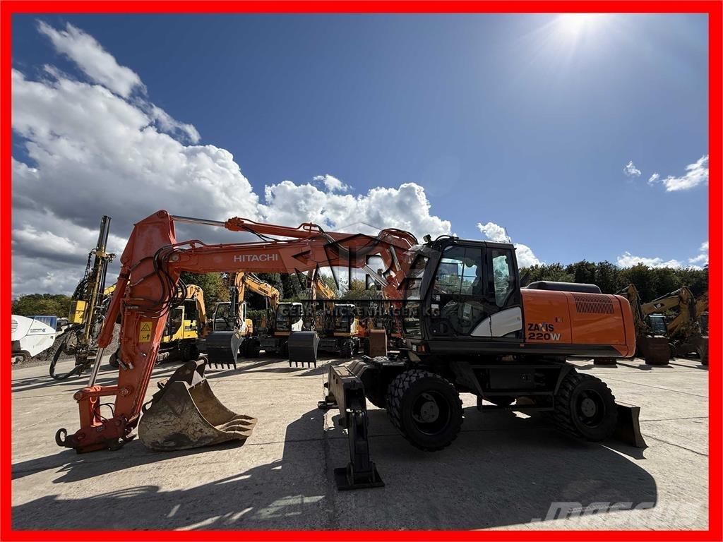 Hitachi ZX 220W-6 Ratasekskavaatorid