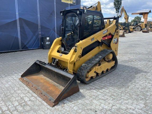 CAT 259D3 Muu