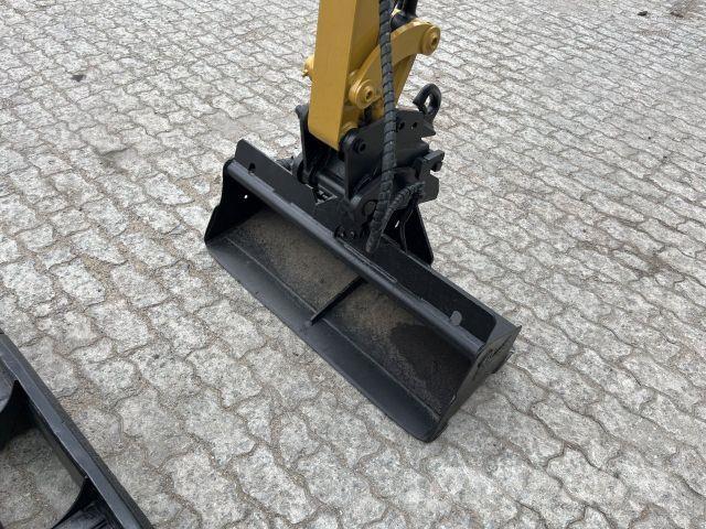 CAT 301.8 Muu
