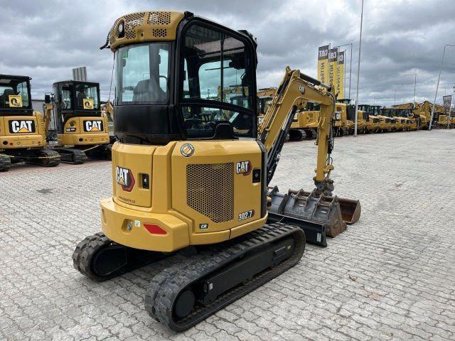 CAT 302.7 Muu