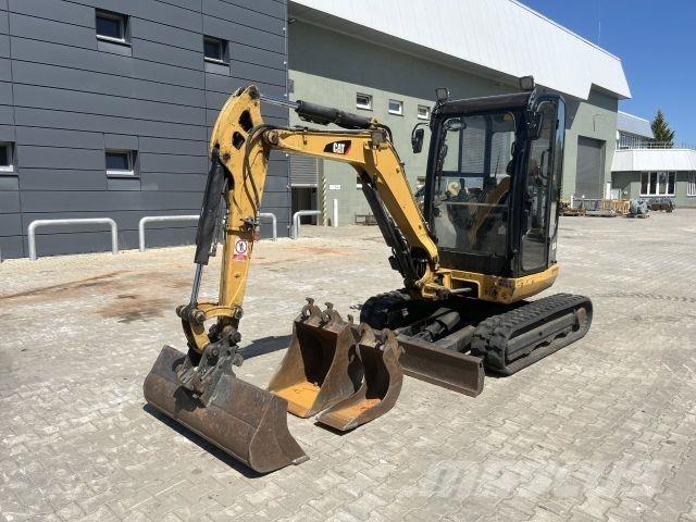 CAT 302.7D CR Muu