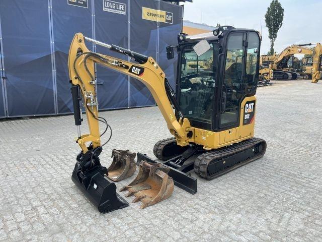 CAT 302 CR Muu