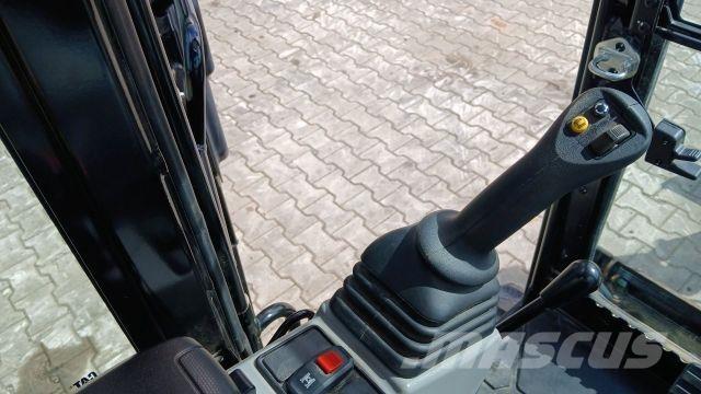CAT 302 CR Muu