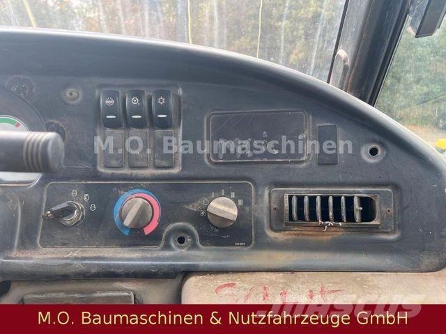 CAT 730 / Dumper / Liigendraamiga pinnaseveokid