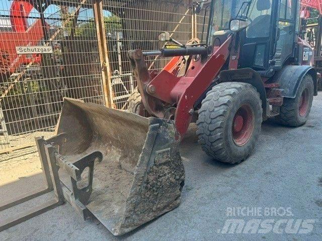 CAT 908 M Rataslaadurid