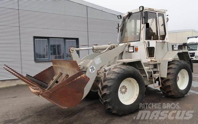 CAT 910 E Rataslaadurid