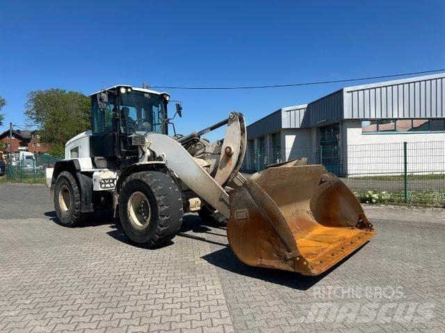 CAT 938 M / High Lift Rataslaadurid