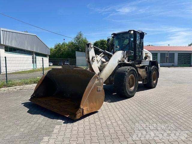 CAT 938 M / High Lift Rataslaadurid