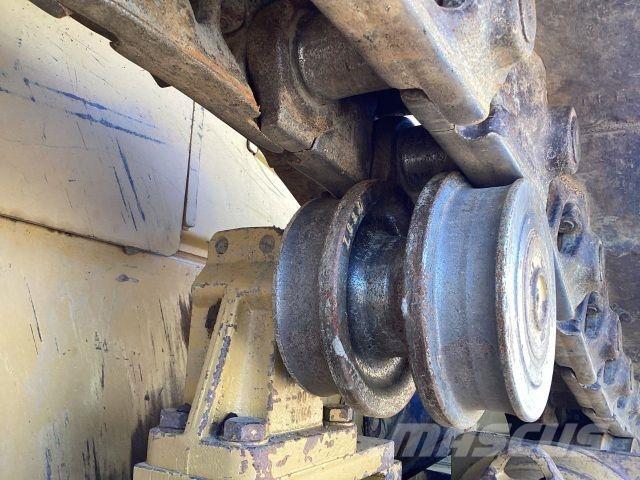 CAT D6T XL Muu
