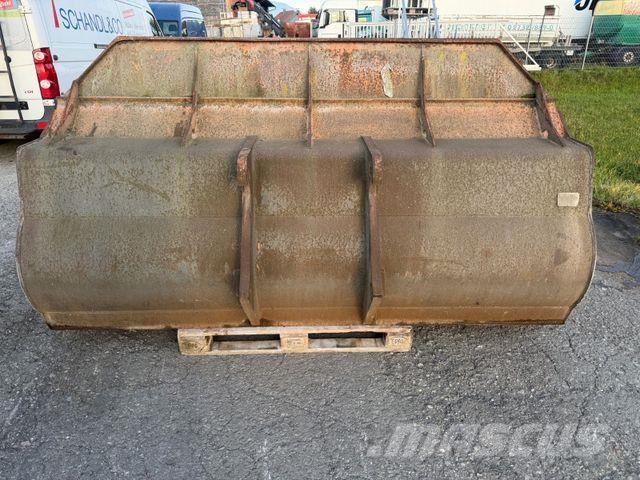  DIV. SCHAUFEL Rataslaadurid