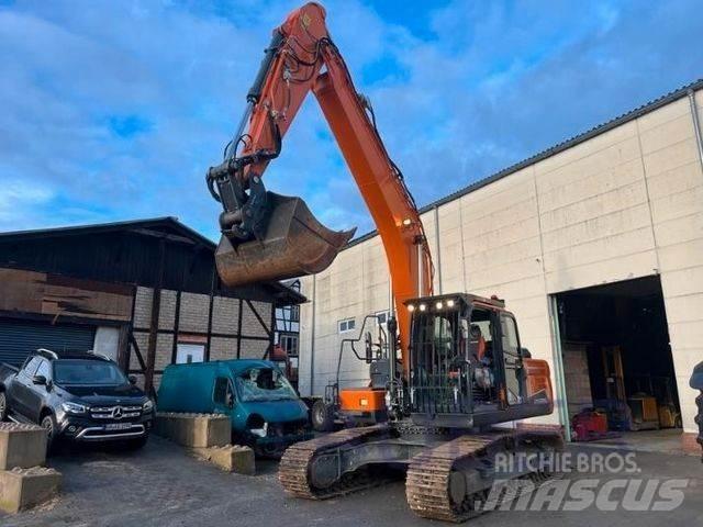 Doosan DX 225 LC-5 Roomikekskavaatorid