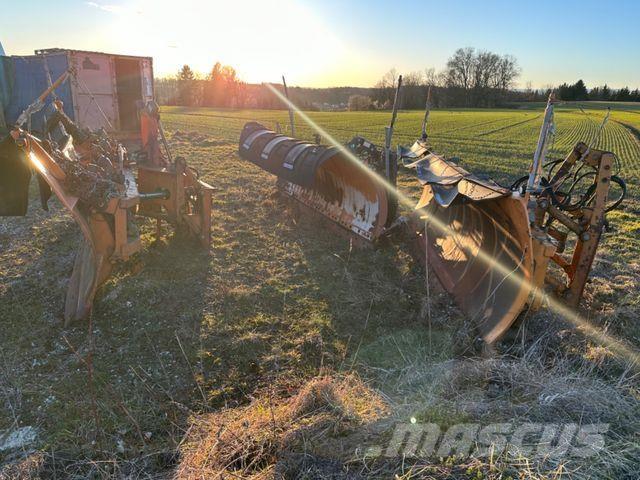 Dücker Schneepflug Pöördadrad