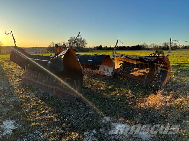 Dücker Schneepflug Pöördadrad