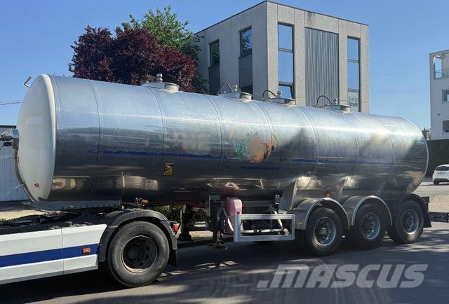  E.T.A. Tsistern poolhaagised