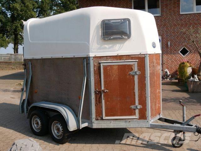  Holz Poly 2 Pferde Loomaveohaagised