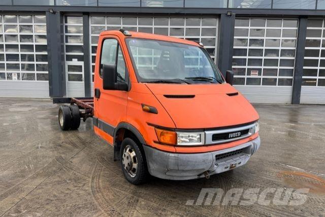 Iveco 35C12 4x2 Muu