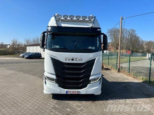 Iveco S-Way 530 Sadulveokid