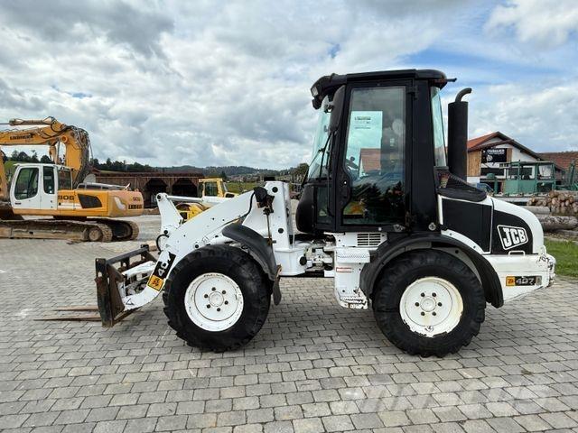 JCB 407 Rataslaadurid